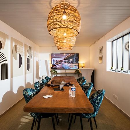 Hotel Les Sables - Urban Style - By Logis Hotels Кане Экстерьер фото